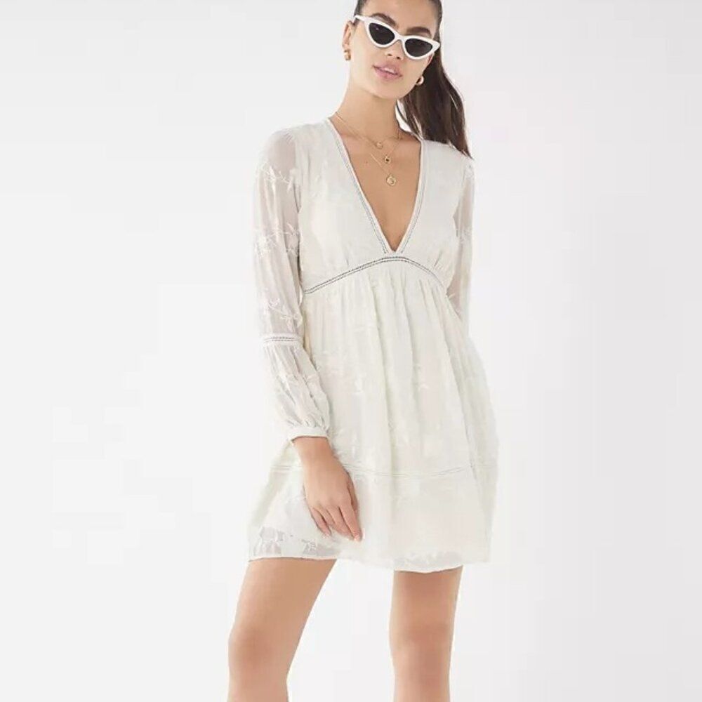 Antropologie UO Clara Embroidered Empire-Waist Mini Dress Size M